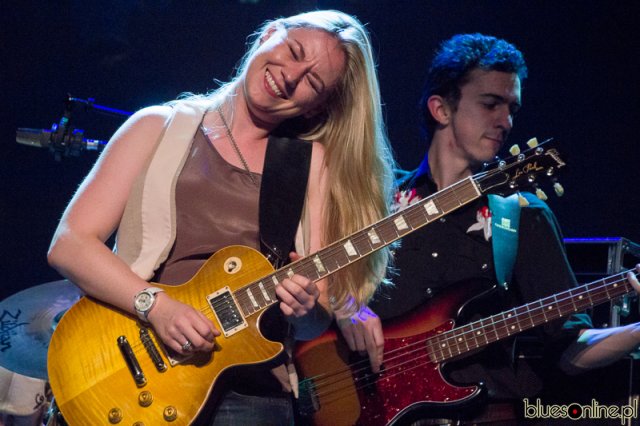 Joanne Shaw Taylor at Bluestracje 2013 (5)